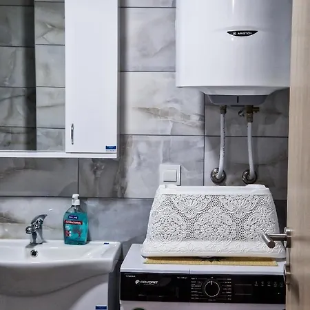 Tushe Luxury * Skopje